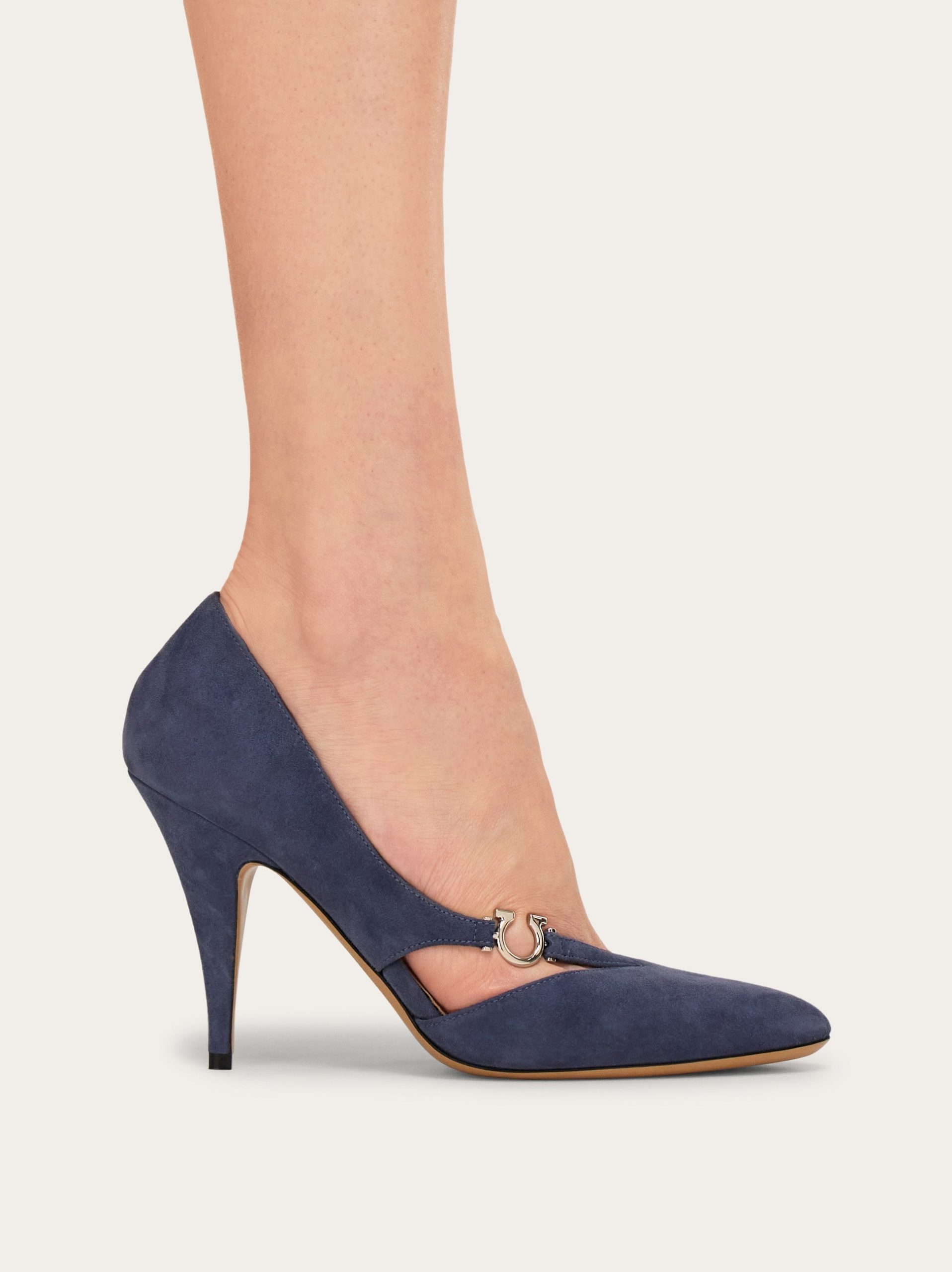 Ferragamo Pump with Gancini detail - Image 2